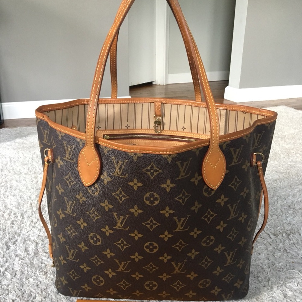 Authentic preowned lv Neverfull mm